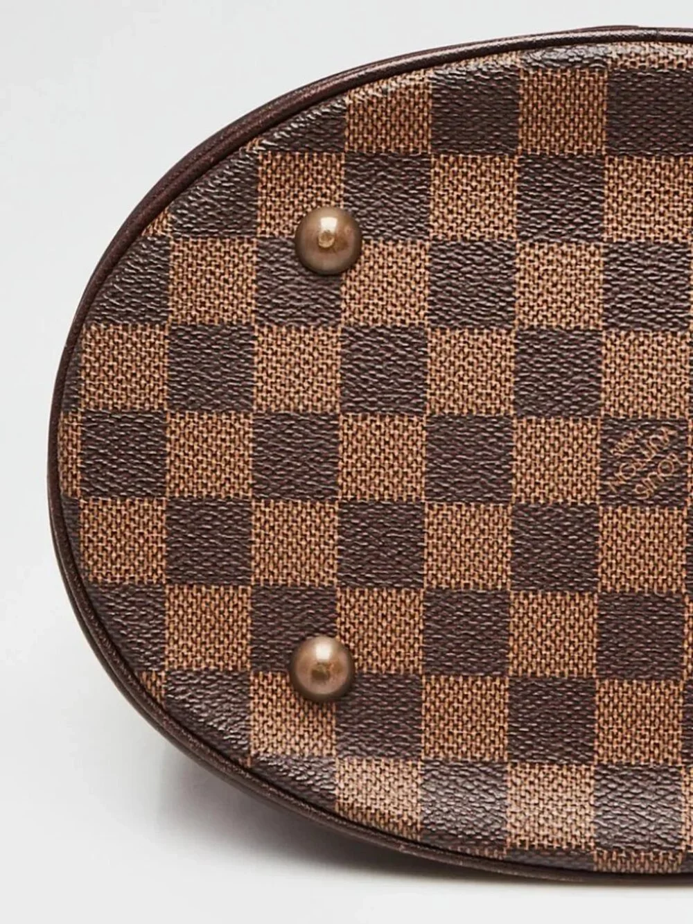 Louis Vuitton Damier Canvas Marais Bucket Bag w/o Accessories Pochette